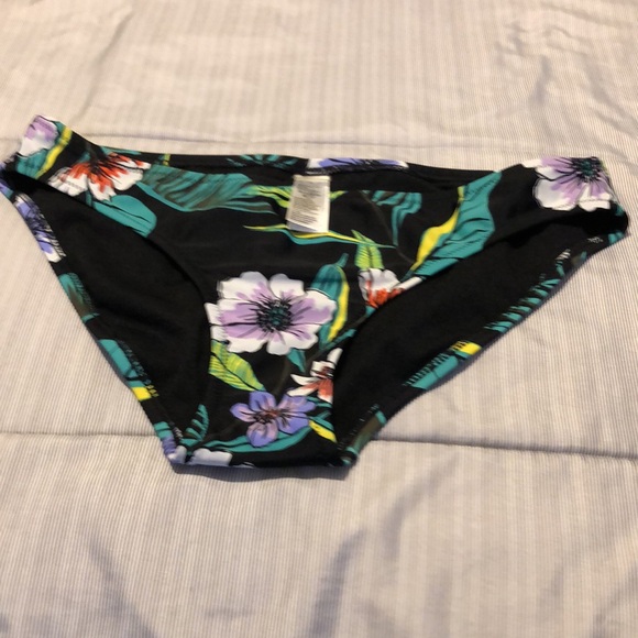 OLD NAVY two piece Swimsuit, Size Medium - Picture 4 of 5